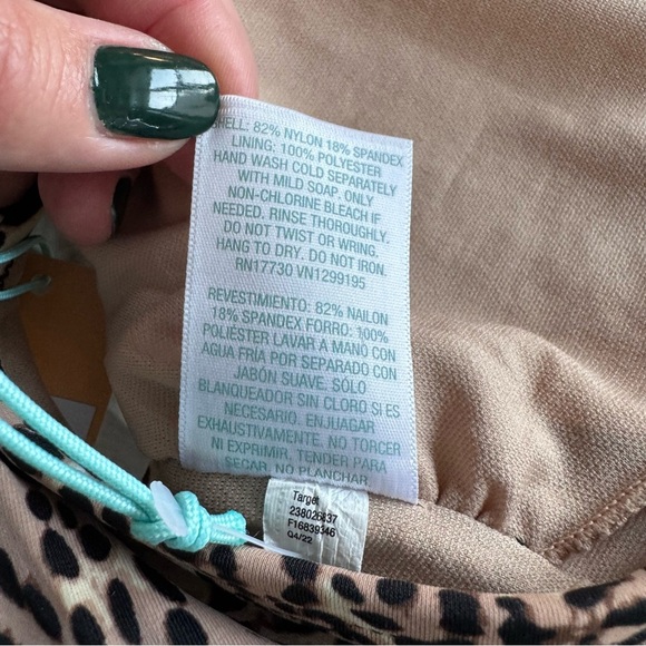 NWT! Kona Sol Leopard Print Square Neck Bikini
Top - Medium (8-10) - Picture 7 of 14